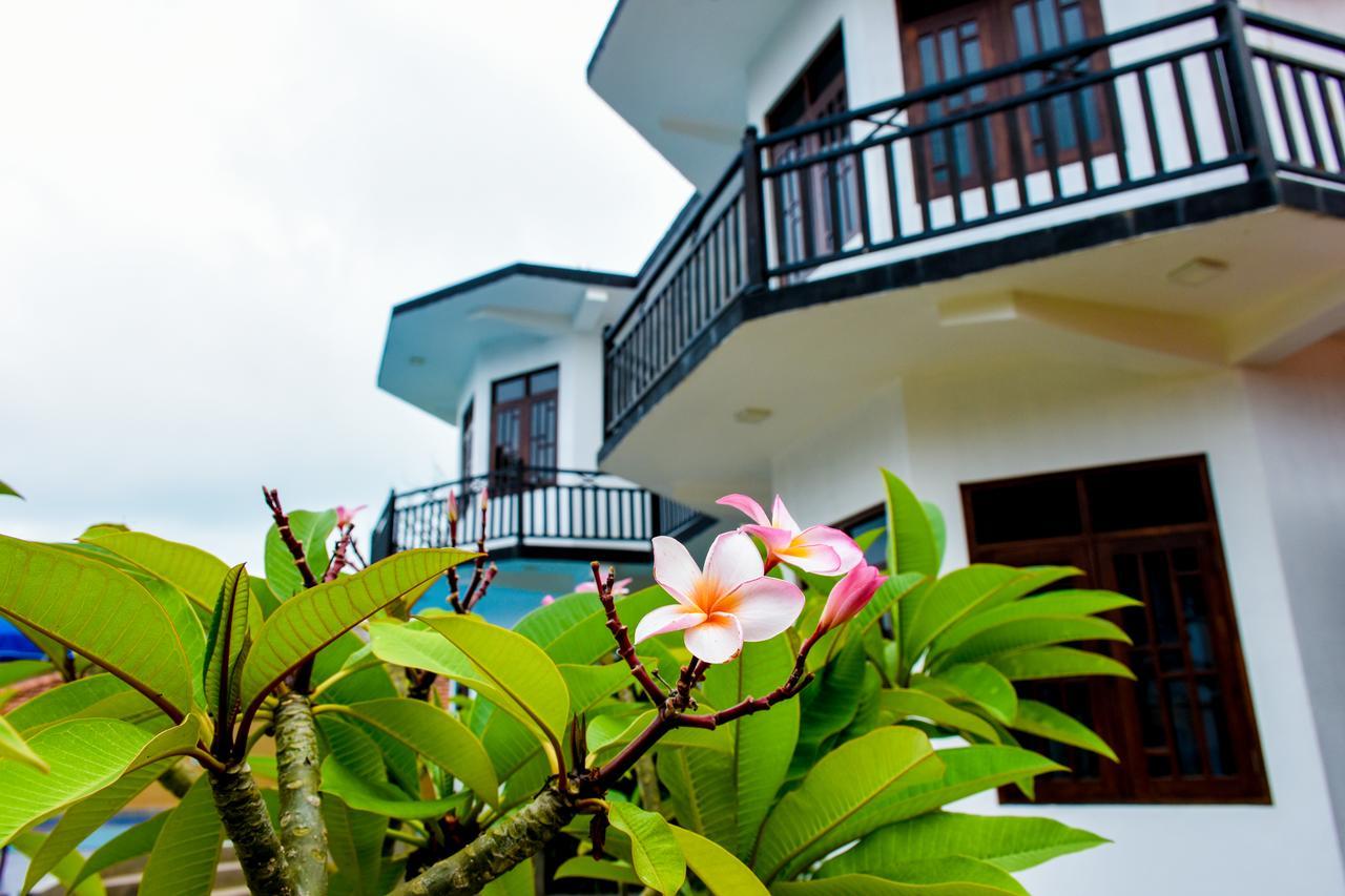 Ocean Glory Hotel Ettukala Exterior photo