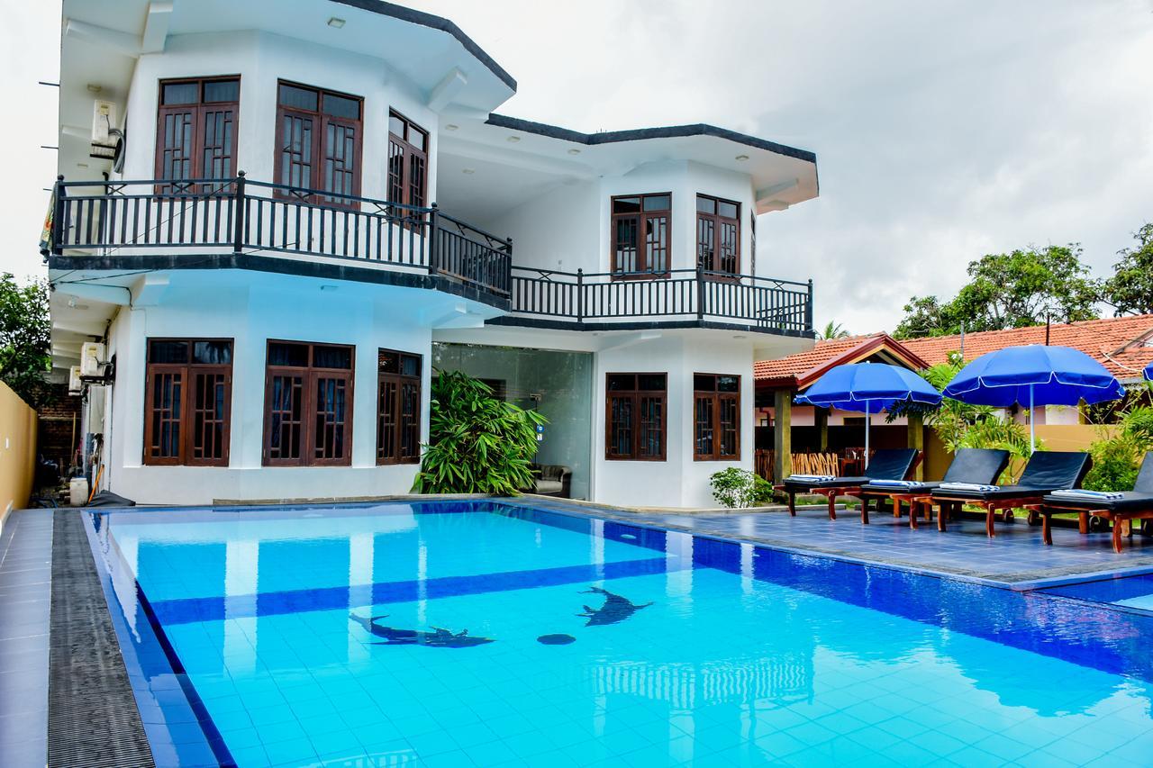 Ocean Glory Hotel Ettukala Exterior photo