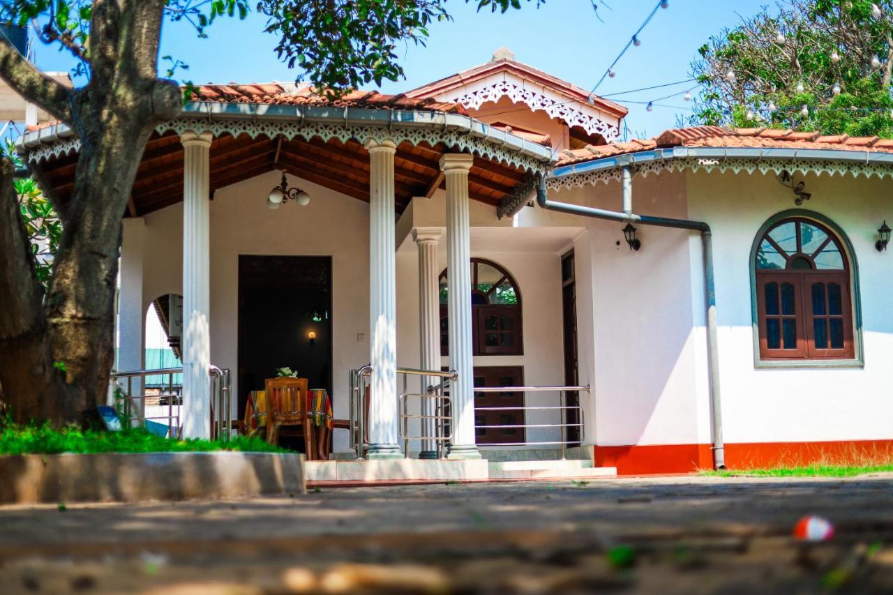 Ocean Glory Hotel Ettukala Exterior photo